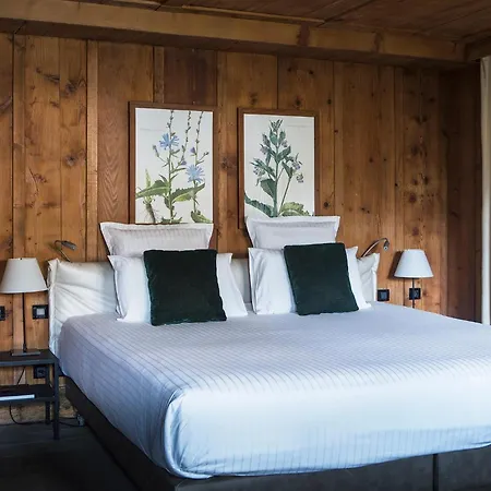 Le Hameau 1er 5* שאמוני