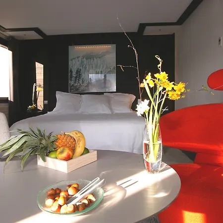 Le Hameau 1er - Relais & Chateaux Hotel 5*