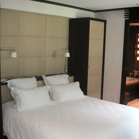 Le Hameau 1er מלון 5*