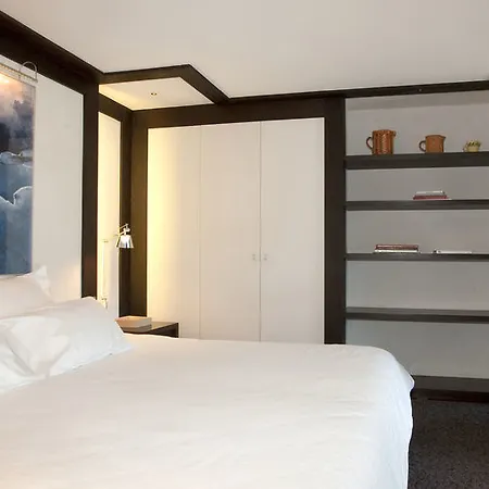 Le Hameau 1er שאמוני