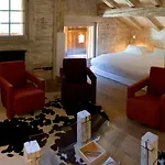 Отель Le Hameau 1er - Relais & Chateaux 5*
