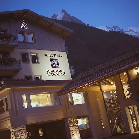 Hotel Le Hameau 1er - Relais & Chateaux