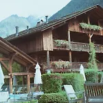 Hotel Le Hameau 1er - Relais & Chateaux
